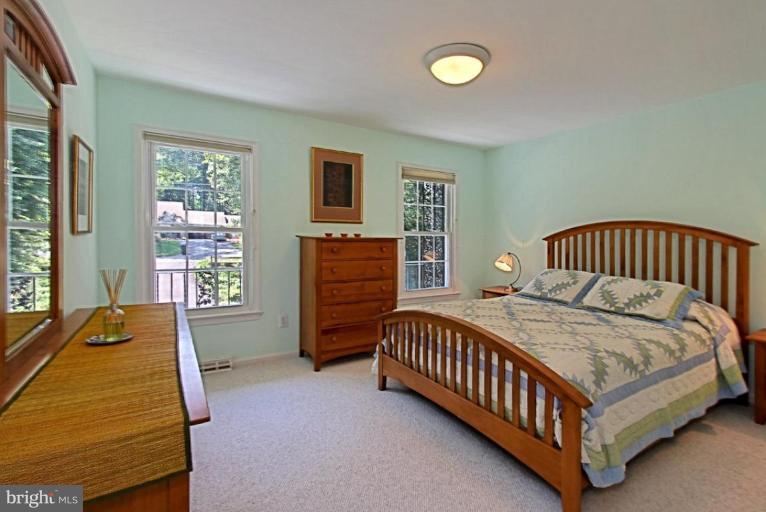 2022 Carrhill Road Vienna, VA 22181 - Photo 13 of 26 Master Bedroom #3