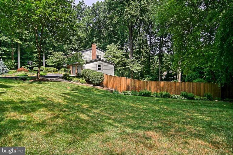 2022 Carrhill Road Vienna, VA 22181 - Photo 25 of 26 Exterior #2