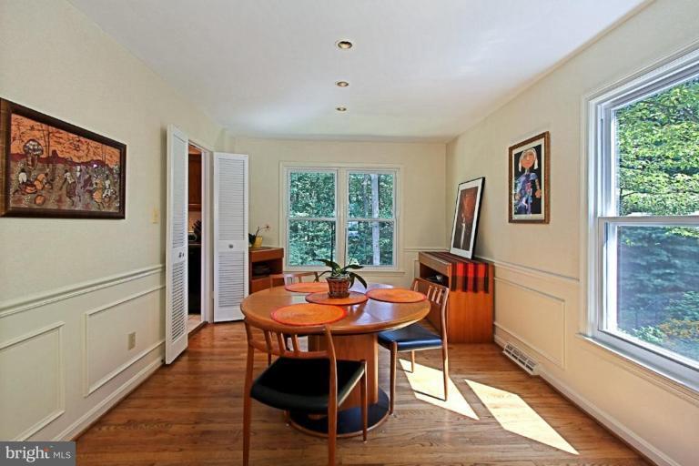 2022 Carrhill Road Vienna, VA 22181 - Photo 4 of 26 Dining Room