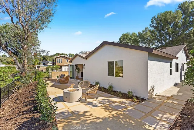 $1,425,000 | 22715 VÃa Santiago, Mission Viejo, CA 92691