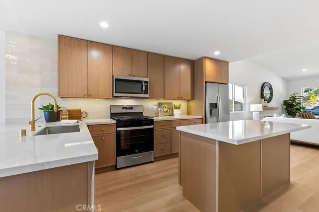 $1,425,000 | 22715 VÃa Santiago, Mission Viejo, CA 92691