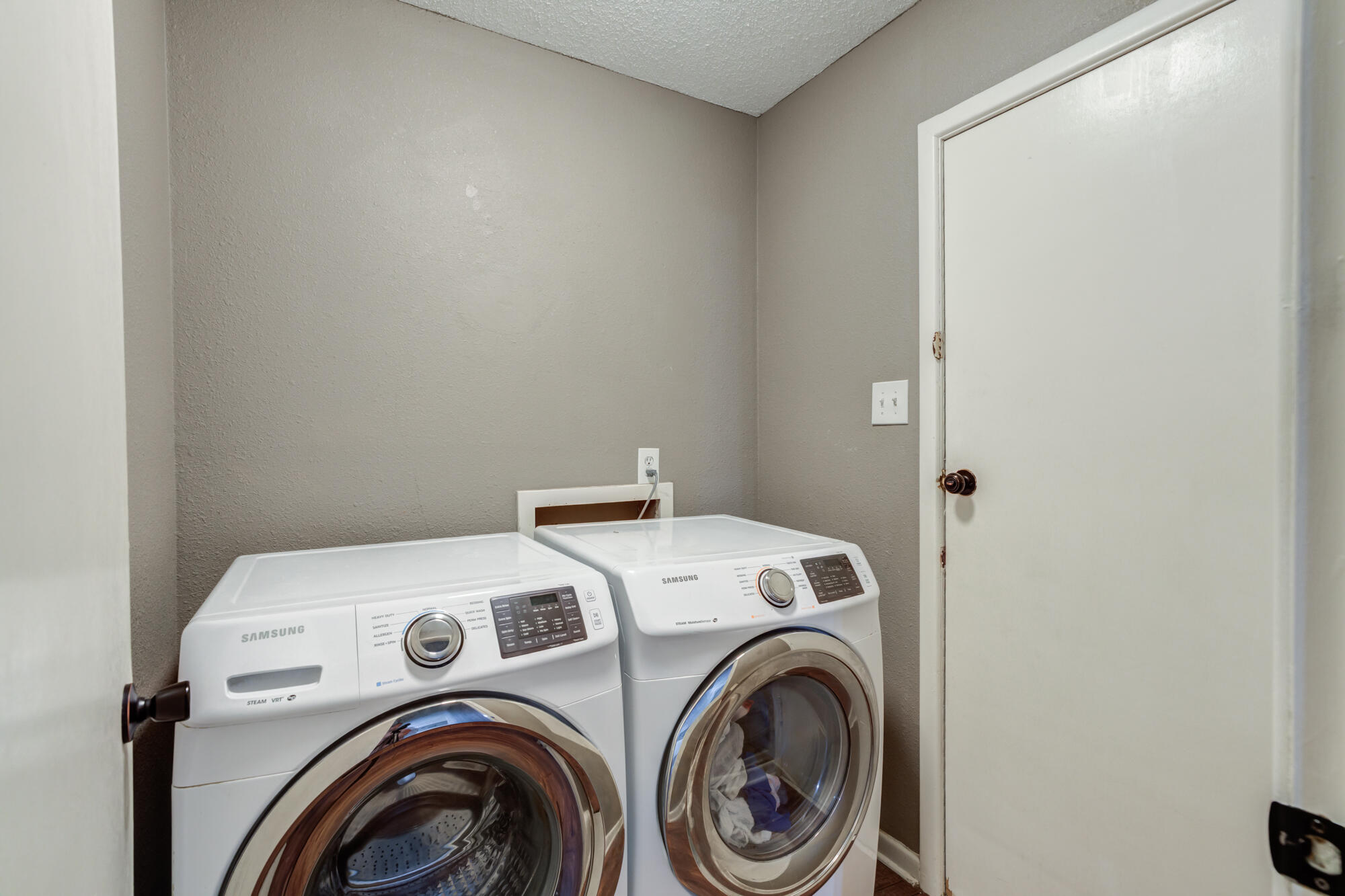 5409 32nd Street Lubbock, TX 79407 - Photo 32 of 32 DSC04735_6_7_8_9