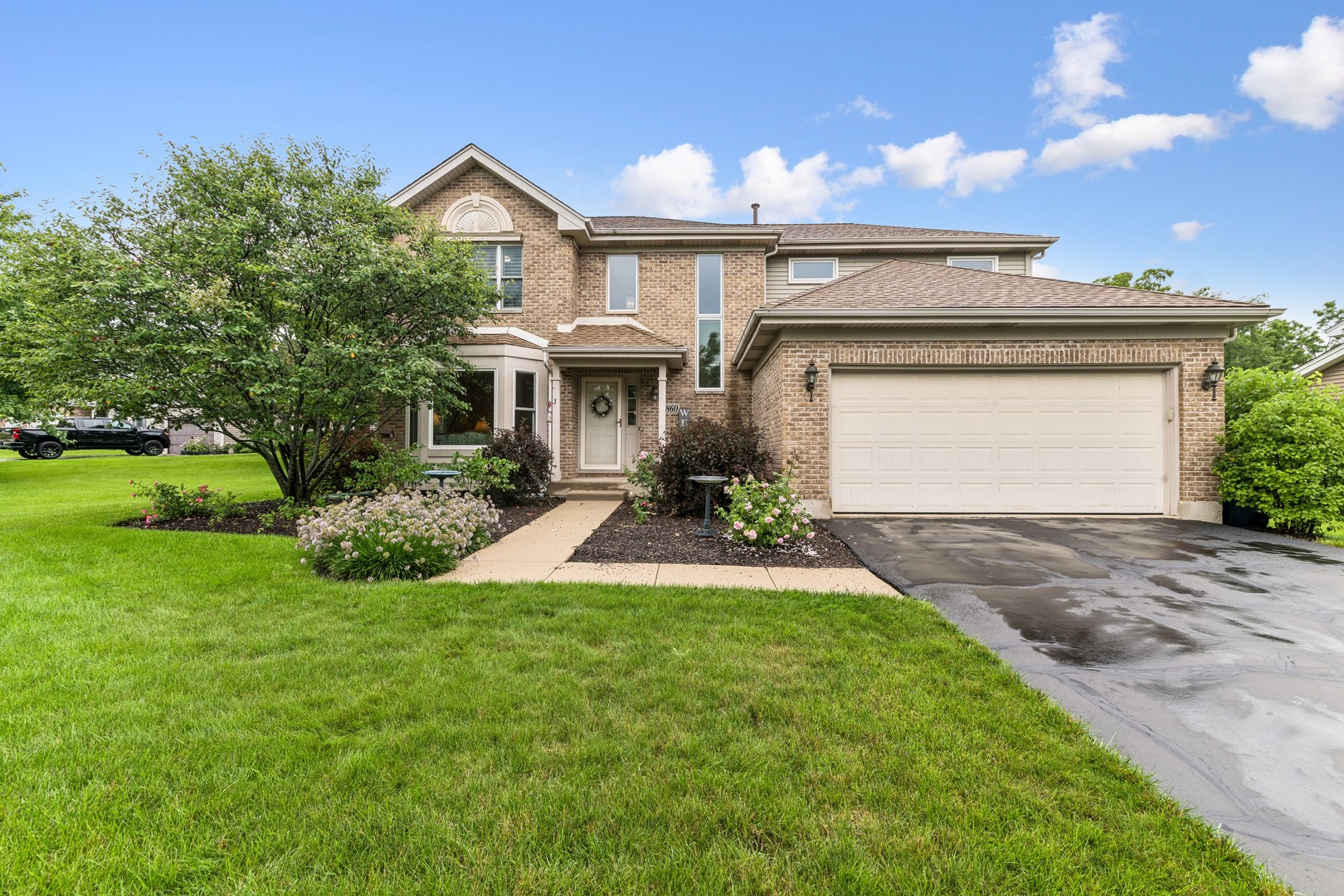 2860 Weld Road Elgin, IL 60124 - Photo 1 of 20 Gallery Image 1