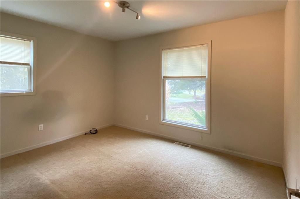 4265 Sharp Lane Columbus, IN 47201 - Photo 20 of 29 Gallery Image 20