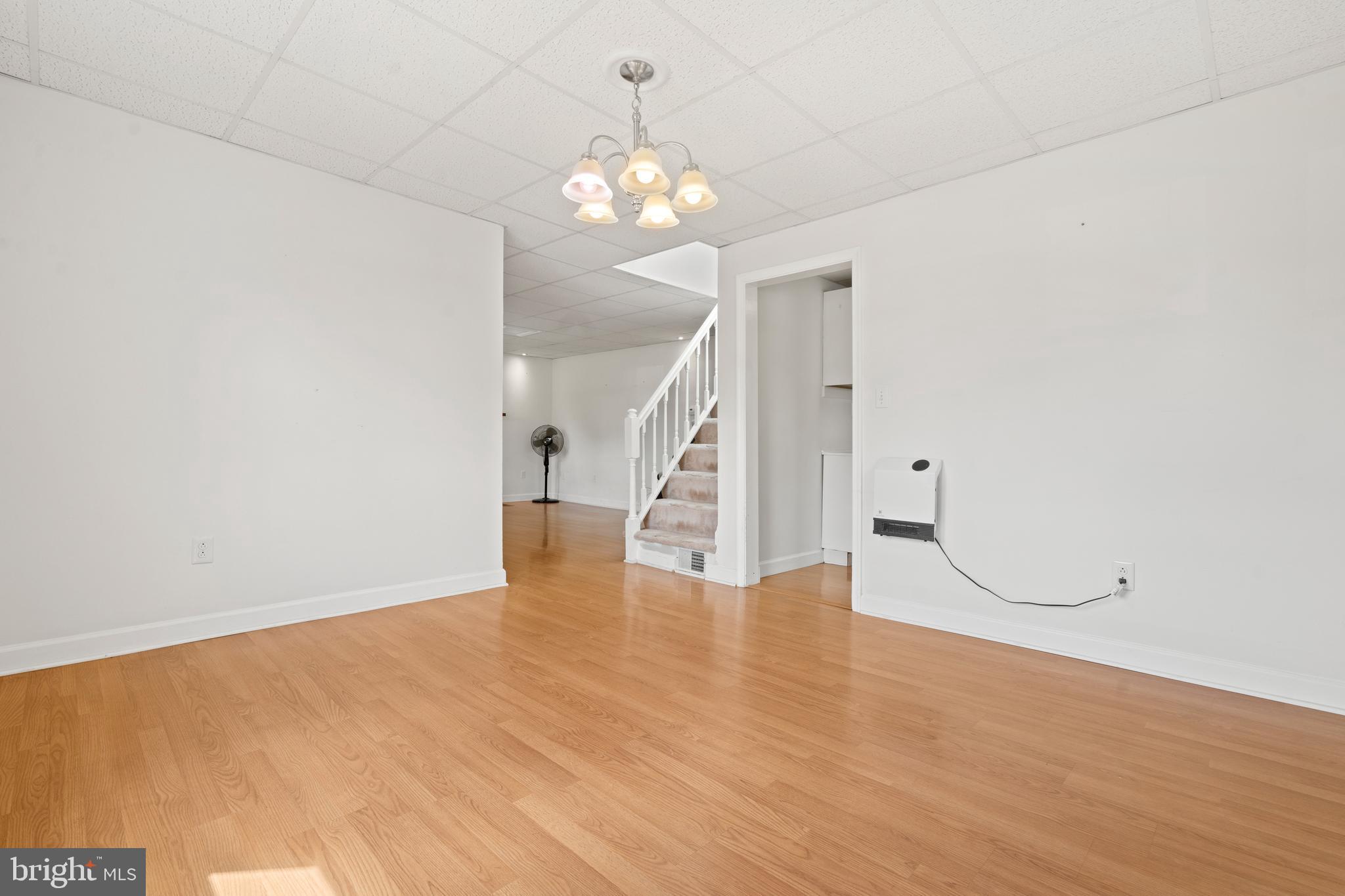 8512 Rolling Road Manassas, VA 20110 - Photo 11 of 44 Gallery Image 11