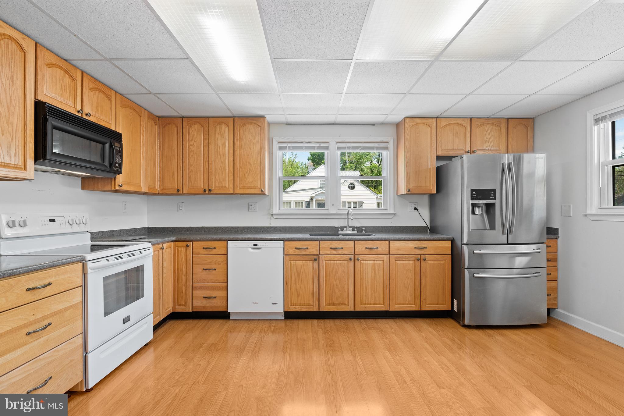 8512 Rolling Road Manassas, VA 20110 - Photo 13 of 44 Gallery Image 13
