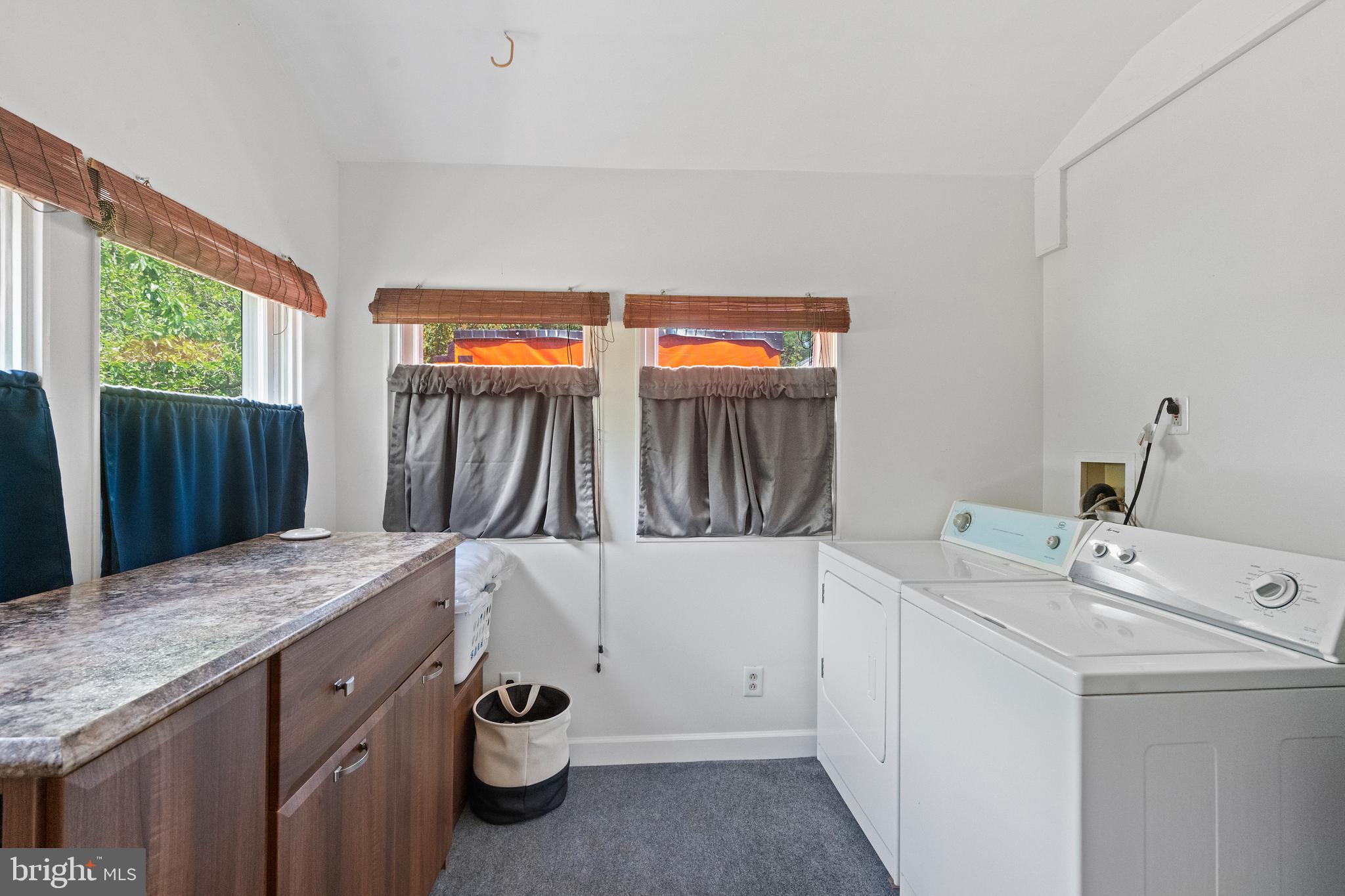 8512 Rolling Road Manassas, VA 20110 - Photo 18 of 44 Gallery Image 18