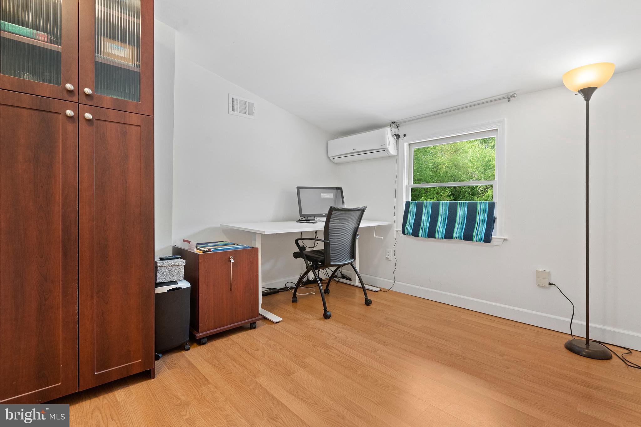 8512 Rolling Road Manassas, VA 20110 - Photo 28 of 44 Gallery Image 28