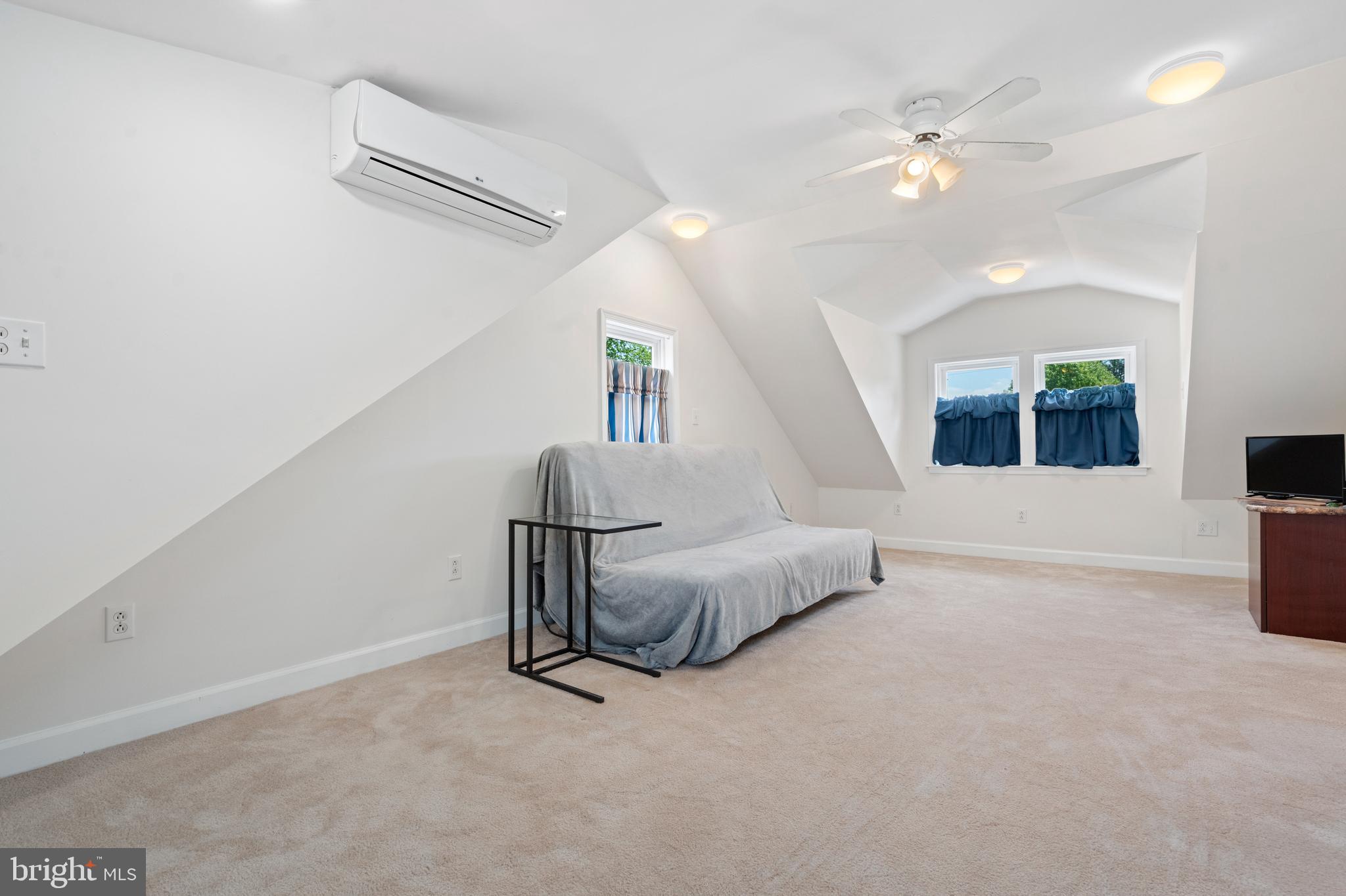 8512 Rolling Road Manassas, VA 20110 - Photo 29 of 44 Gallery Image 29