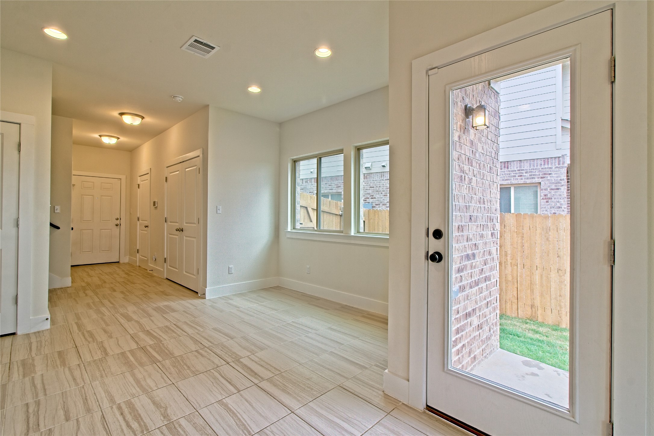 555 White Steppe Way Georgetown, TX 78626 - Photo 10 of 40 Foyer entrance with recessed lighting