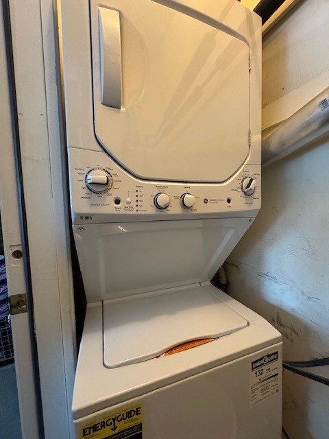 Undisclosed Address Chicago, IL 60614 - Photo 20 of 20 a close up view of a washer and dryer