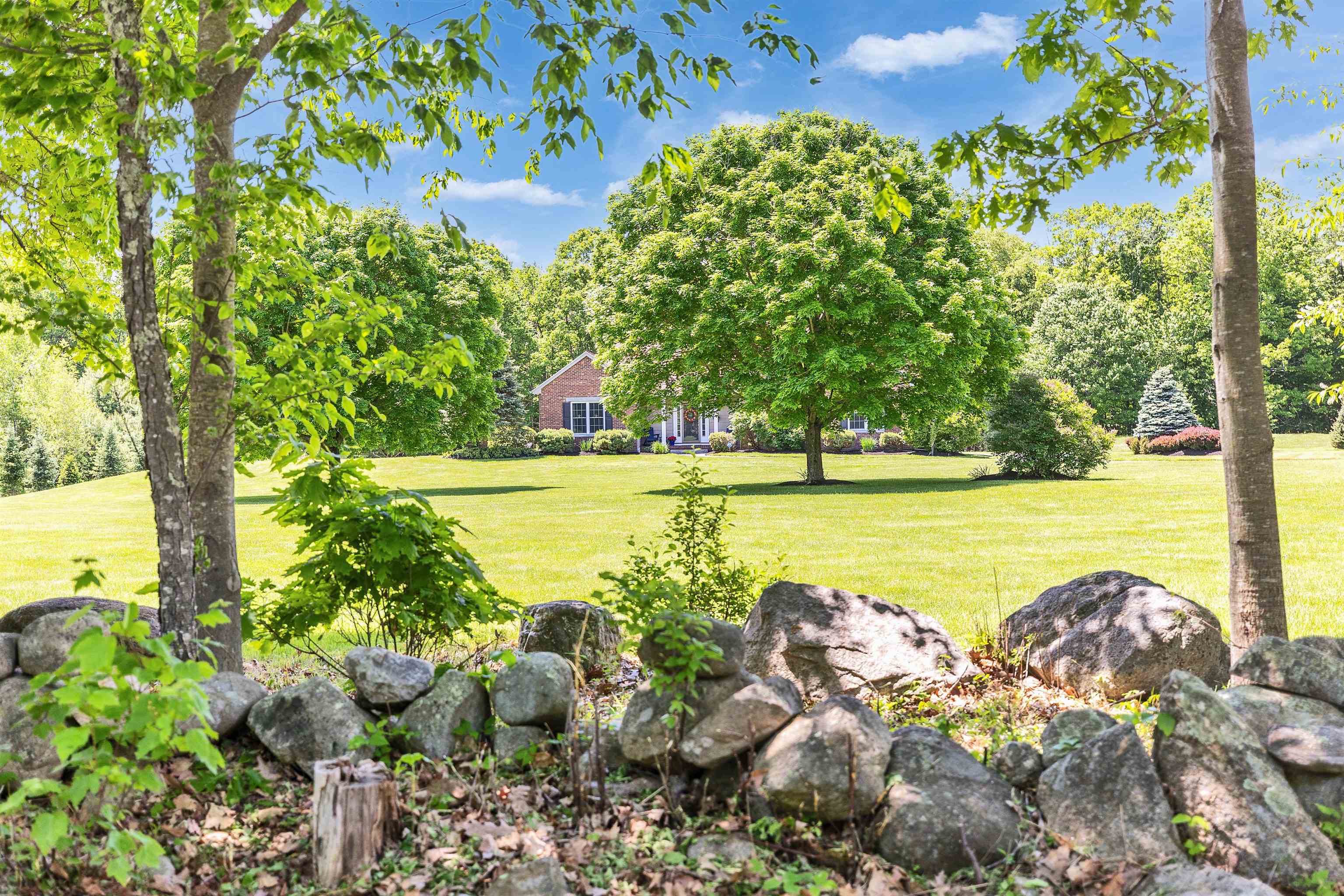 72 S Road Deerfield, NH 03037 - Photo 7 of 12