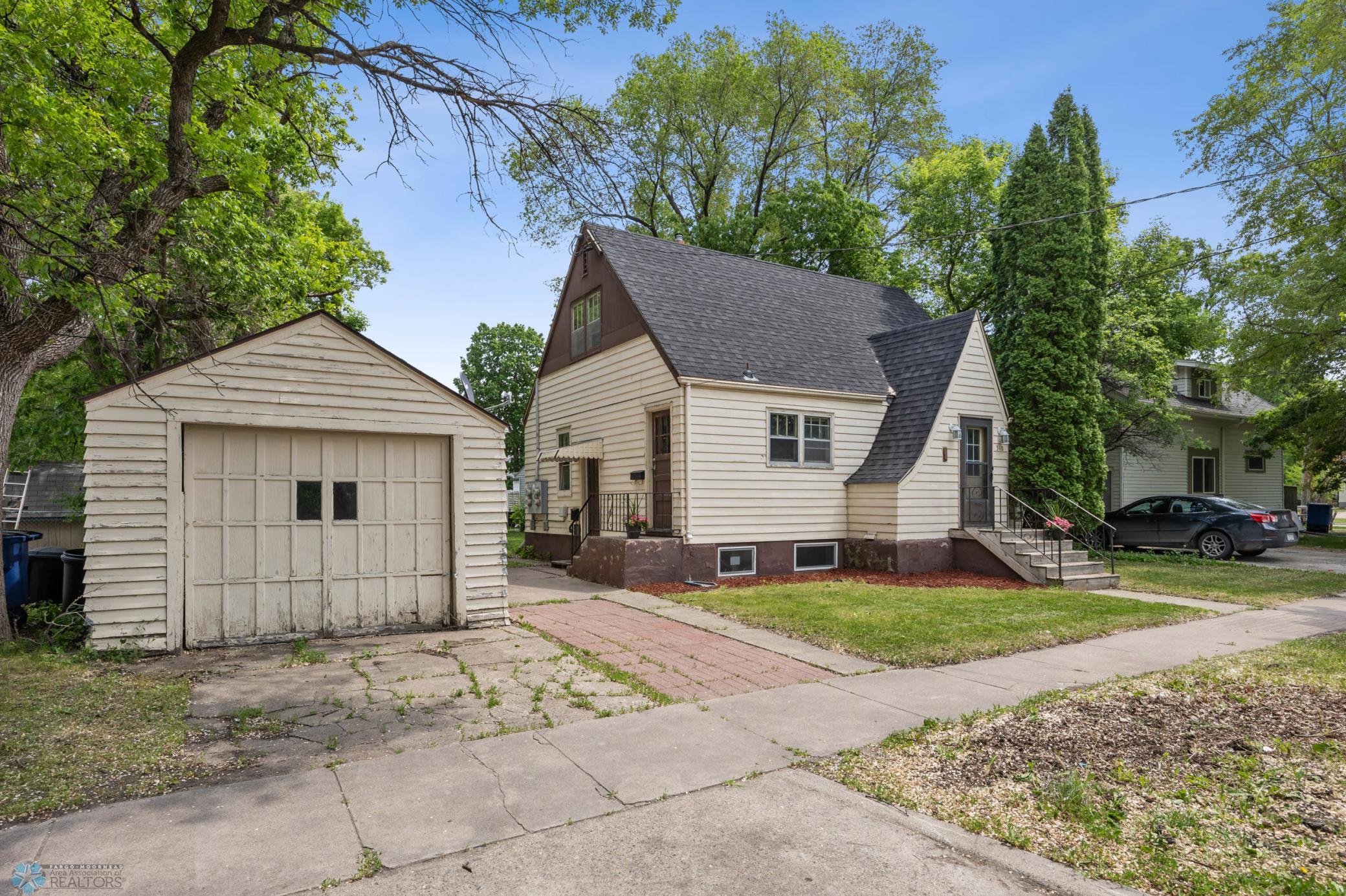 310 10th Street South Moorhead, MN 56560 - Photo 4 of 26
