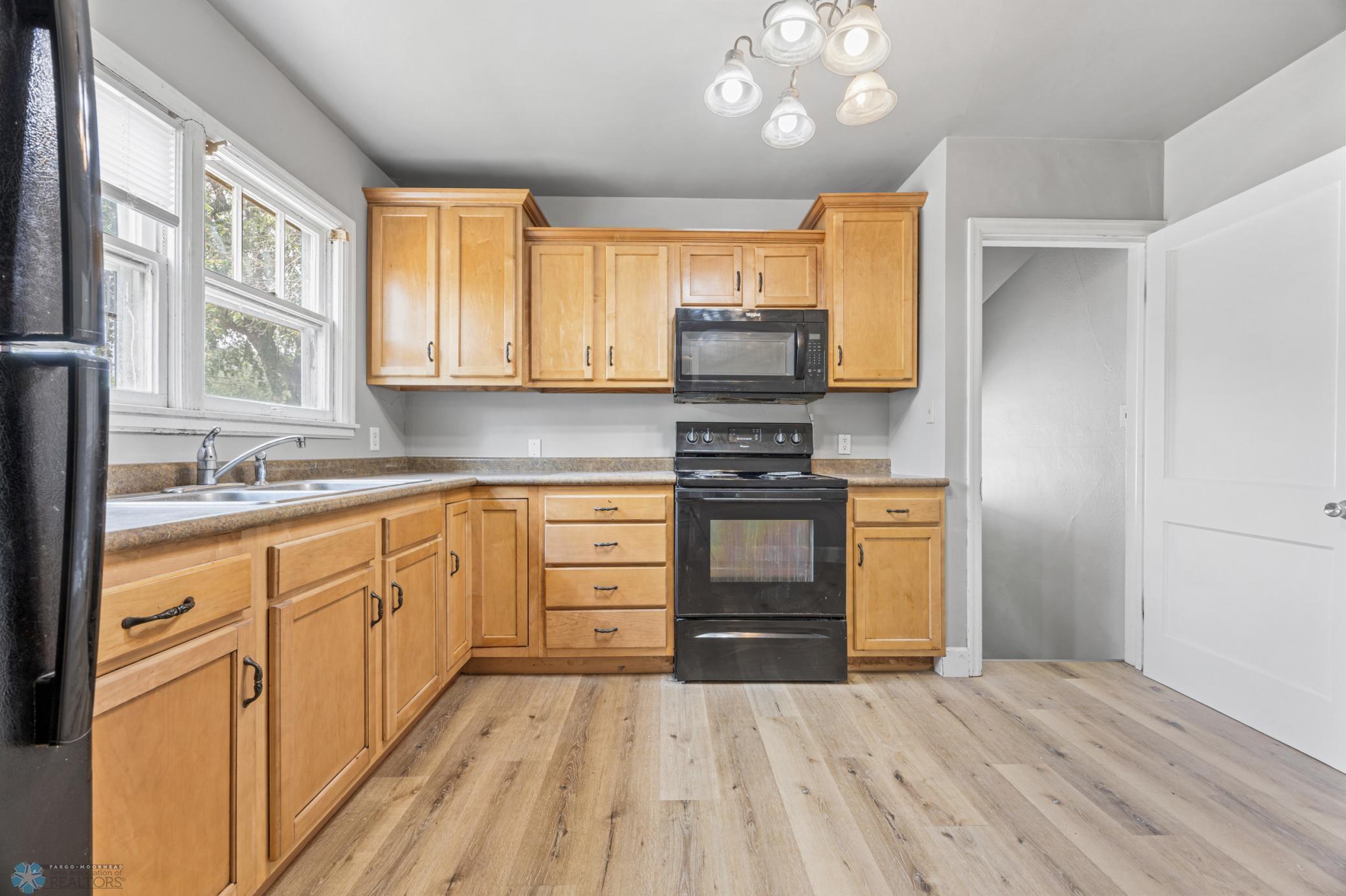 310 10th Street South Moorhead, MN 56560 - Photo 8 of 26