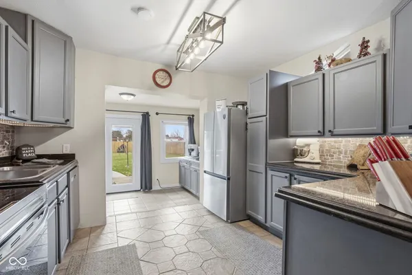 $284,900 | 105 East Adams Street, Kirklin, IN 46050