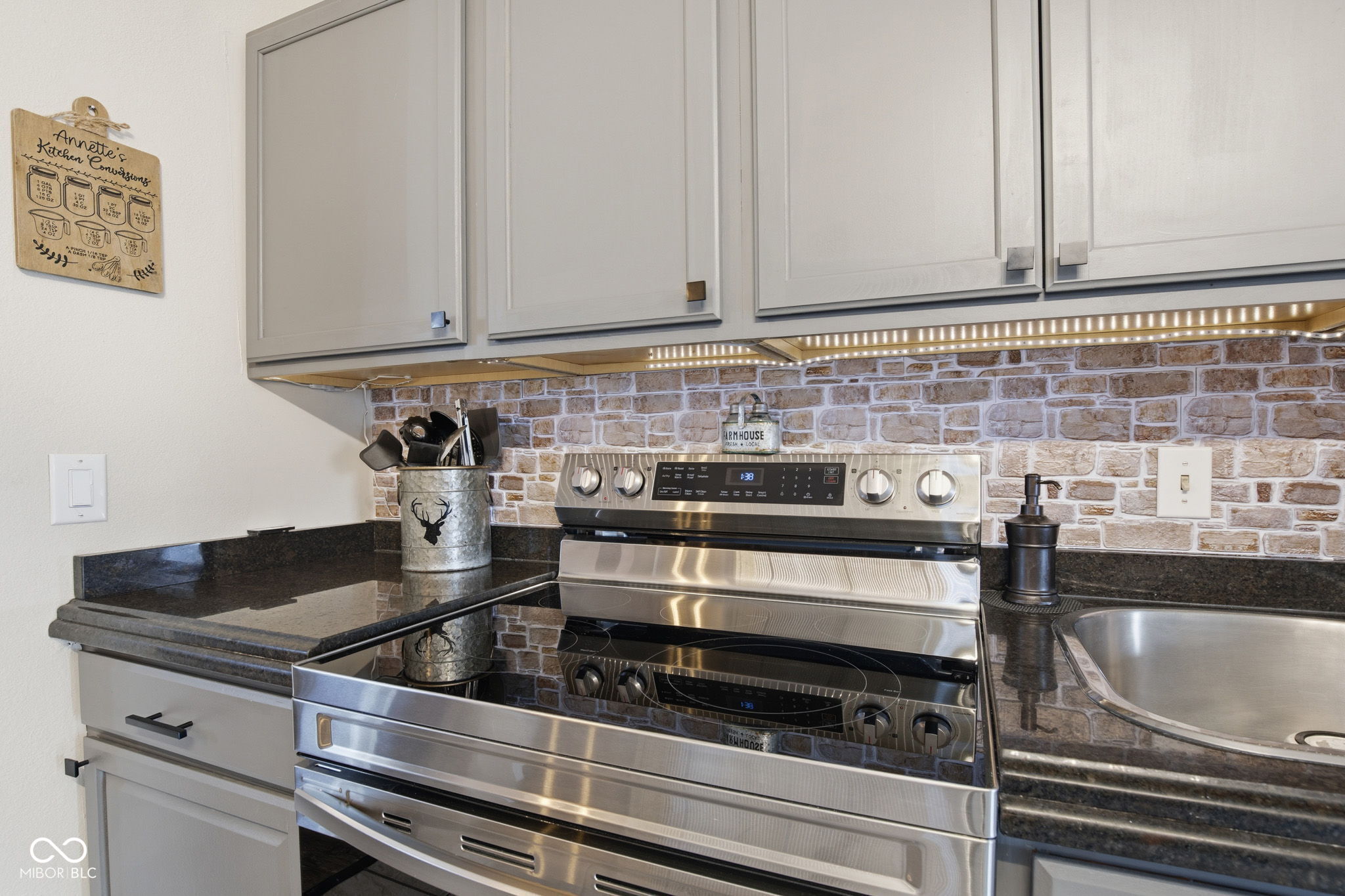 105 East Adams Street Kirklin, IN 46050 - Photo 26 of 76