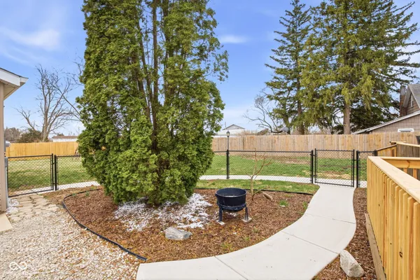 $284,900 | 105 East Adams Street, Kirklin, IN 46050