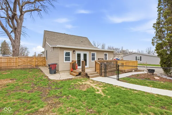 $284,900 | 105 East Adams Street, Kirklin, IN 46050