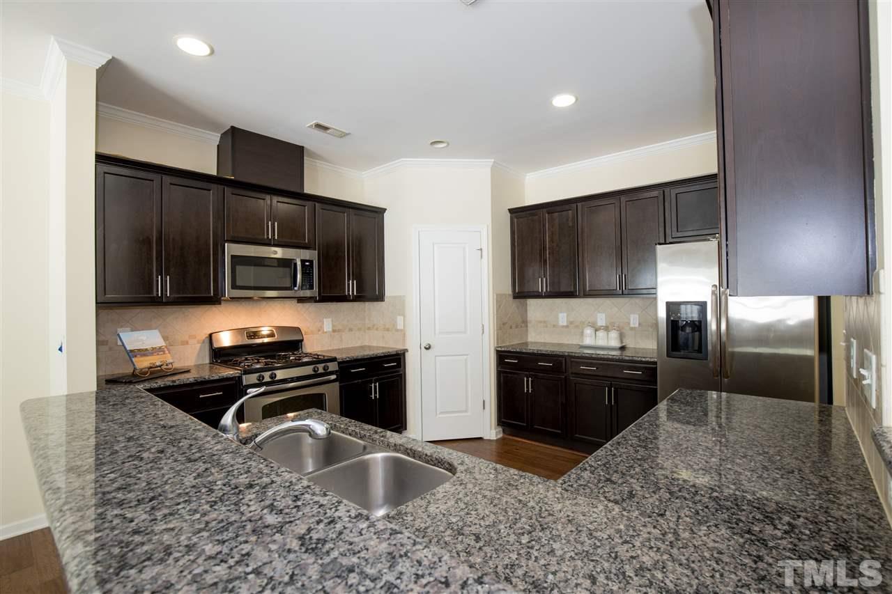 805 Davidson Point Road Cary, NC 27513 - Photo 5 of 20