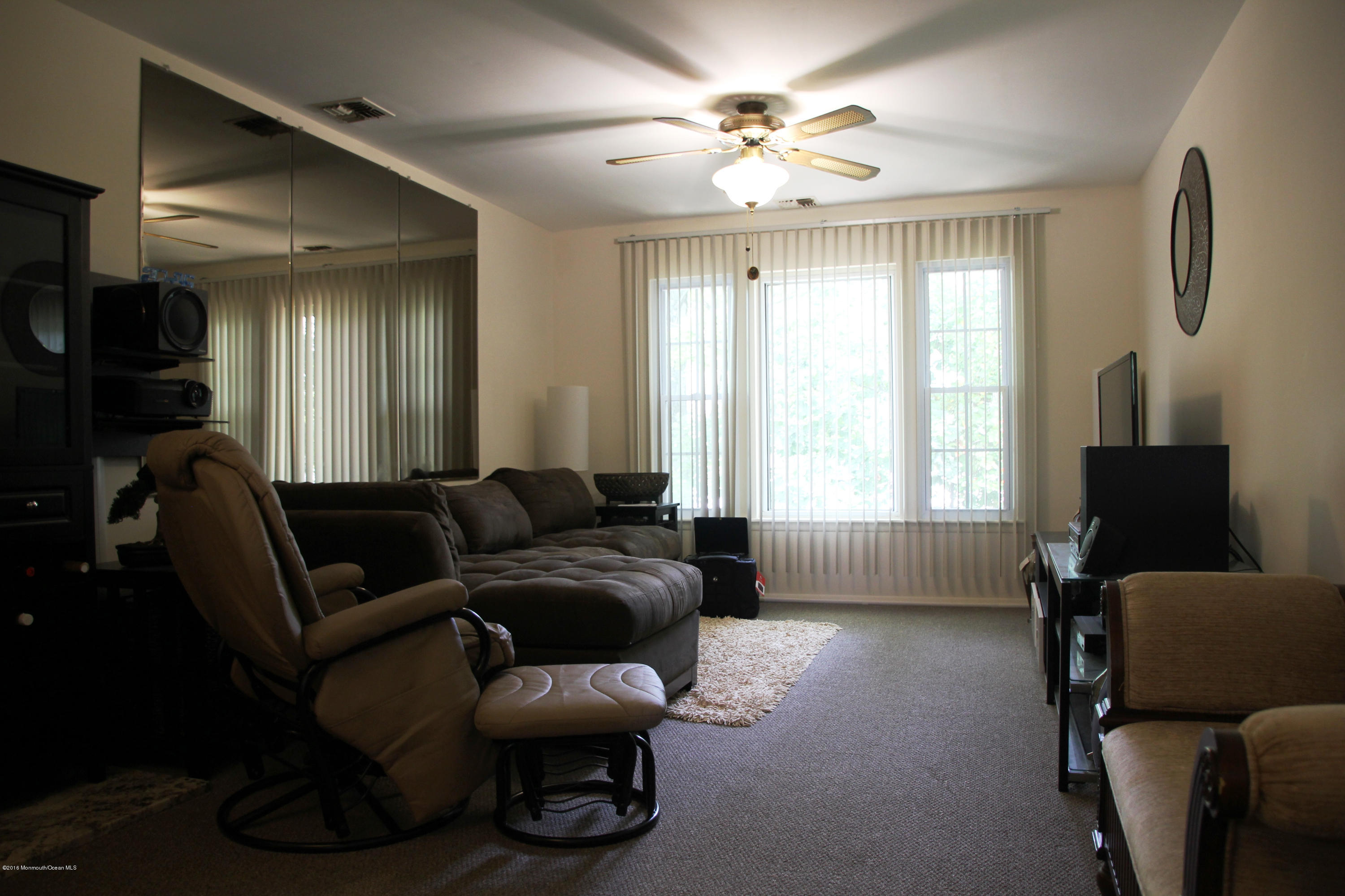 65 County Road, Unit O100 Cliffwood, NJ 07721 - Photo 4 of 17 Living Room