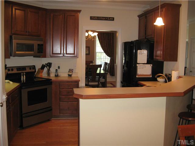 302 East Waycliff Road Henderson, NC 27537 - Photo 8 of 25 Another view of kitchen from breakfast area.