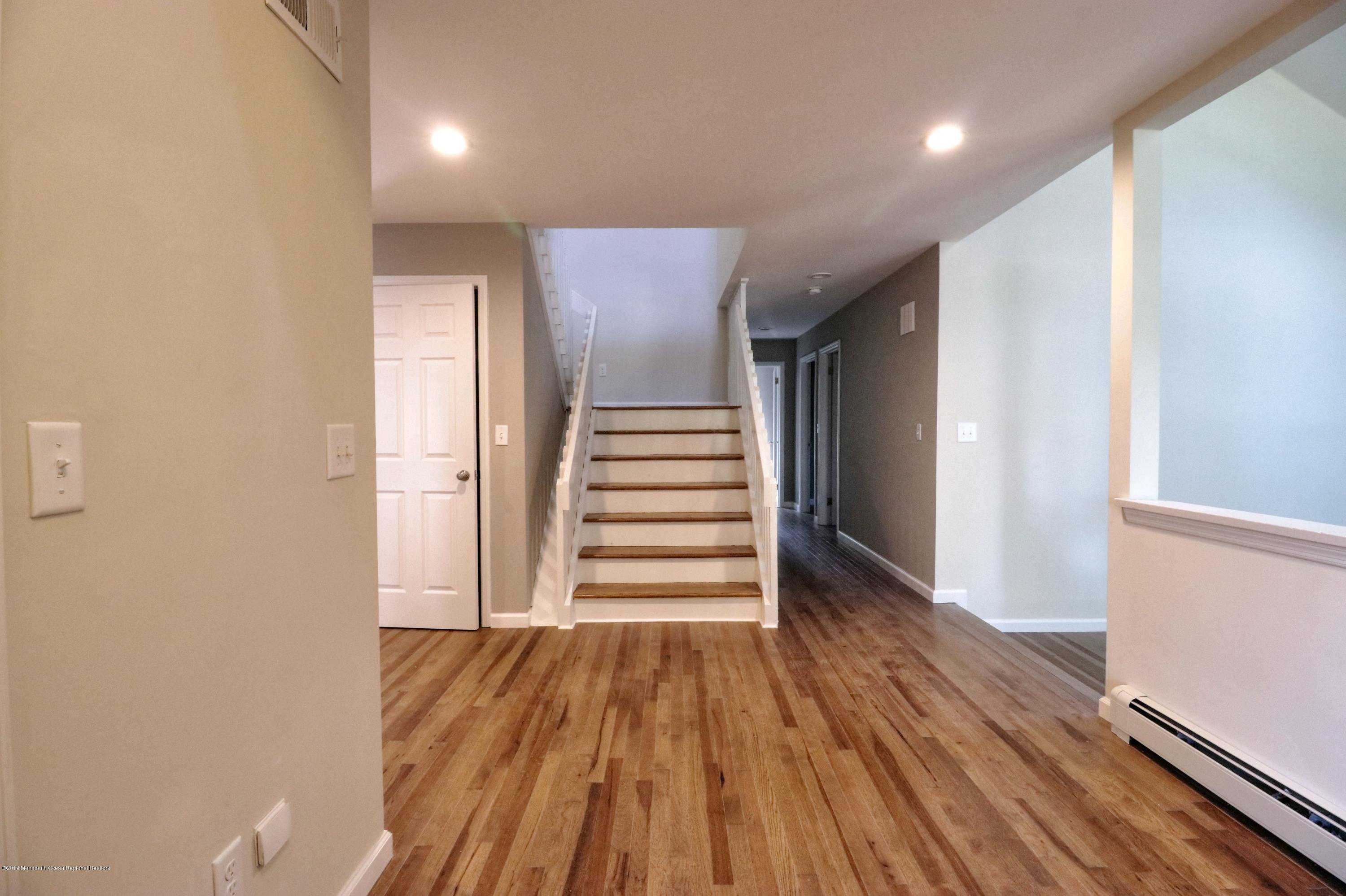 364 Middle Road Hazlet, NJ 07730 - Photo 3 of 31 entrance