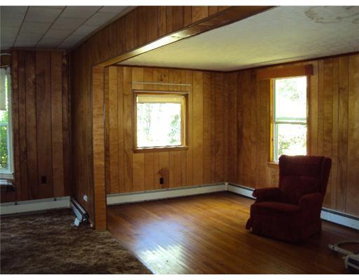 214 East Side Road Hancock, ME 04640 - Photo 8 of 21 Living Room.