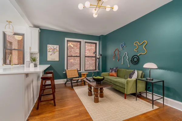 $2,600 | 1915 16th Street Northwest, Unit 304, Washington, DC 20009