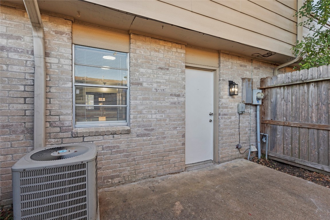 15336 West Little York Road, Unit 208 Houston, TX 77084 - Photo 28 of 33 a view of door