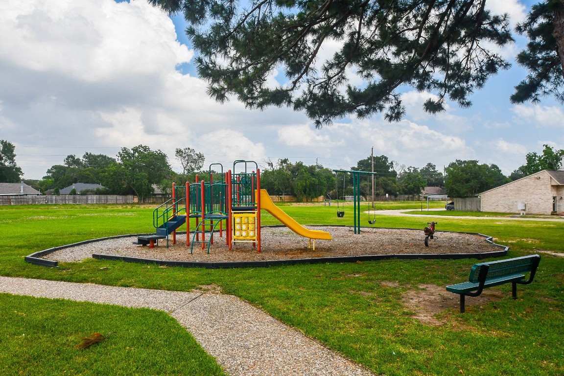 15336 West Little York Road, Unit 208 Houston, TX 77084 - Photo 33 of 33 a view of a park with iron fence