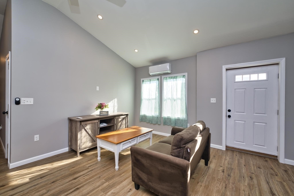 340 Vale Street Fall River, MA 02724 - Photo 10 of 26
