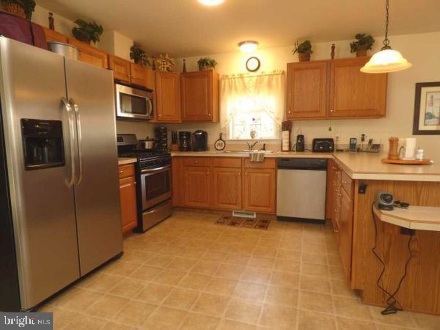 51 Oak Ridge Lane Manahawkin, NJ 08050 - Photo 4 of 23 Gallery Image 4