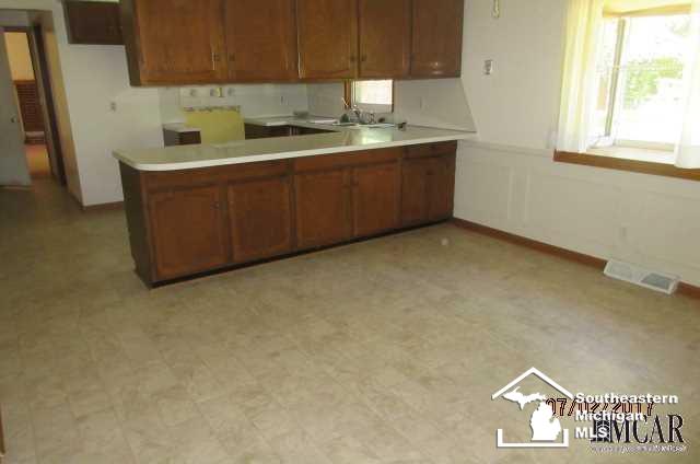 5786 Wells Road Petersburg, MI 49270 - Photo 6 of 20 21339779-5.JPG