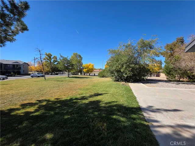 $1,995 | 44036 25th Street West, Unit C8, Lancaster, CA 93536