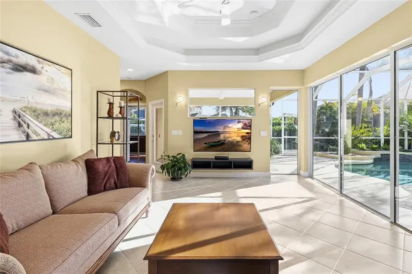 $698,500 | 7615 Charleston Street, Bradenton, FL 34201