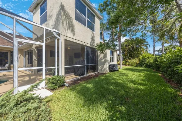 $698,500 | 7615 Charleston Street, Bradenton, FL 34201