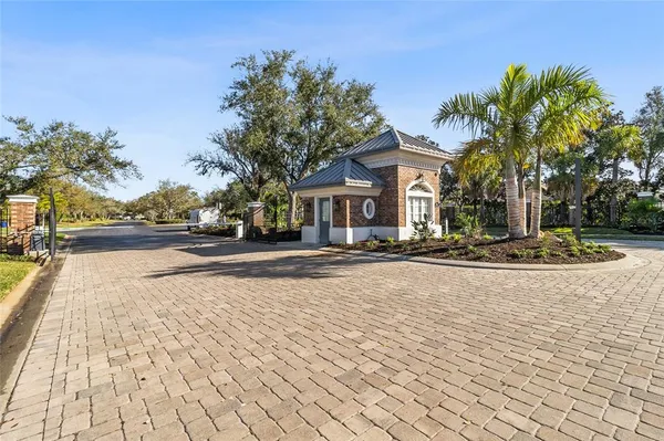 $698,500 | 7615 Charleston Street, Bradenton, FL 34201