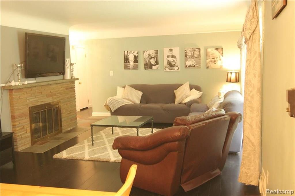 2970 Hillendale Drive Rochester Hills, MI 48309 - Photo 11 of 36