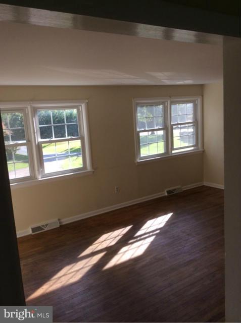 4809 Telegraph Road Elkton, MD 21921 - Photo 25 of 30 In-Law Apartment Living Room