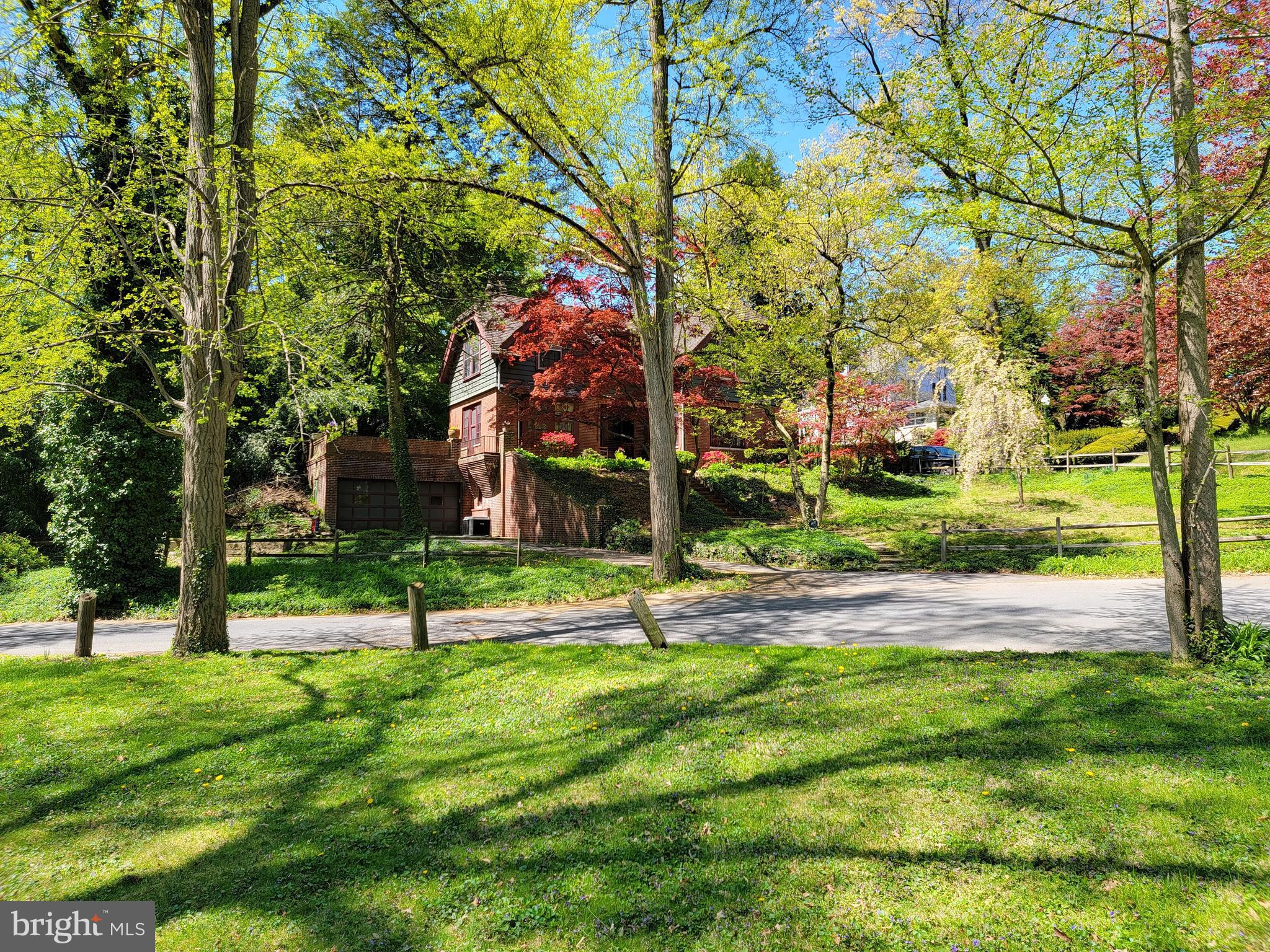 212 Vineyard Road Harrisburg, PA 17104 - Photo 2 of 51 Gallery Image 2