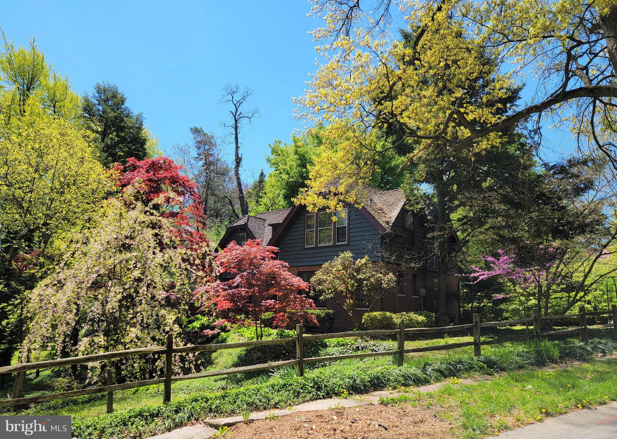 212 Vineyard Road Harrisburg, PA 17104 - Photo 4 of 51 Gallery Image 4