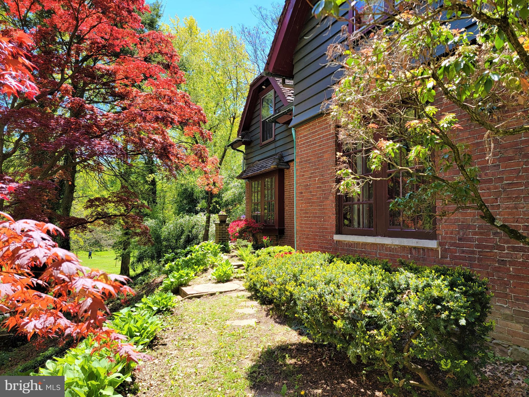 212 Vineyard Road Harrisburg, PA 17104 - Photo 7 of 51 Gallery Image 7