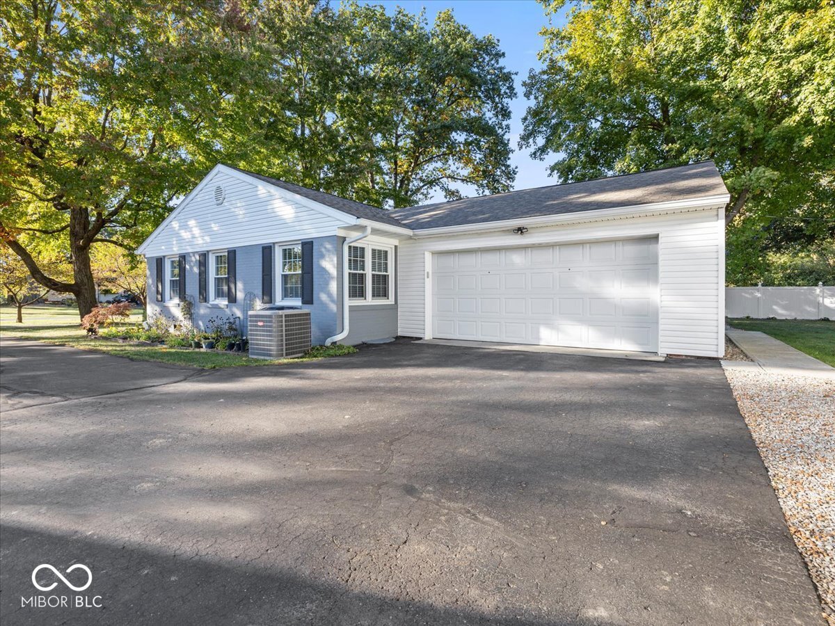 1000 Spring Hill Road Shelbyville, IN 46176 - Photo 24 of 35 Gallery Image 24