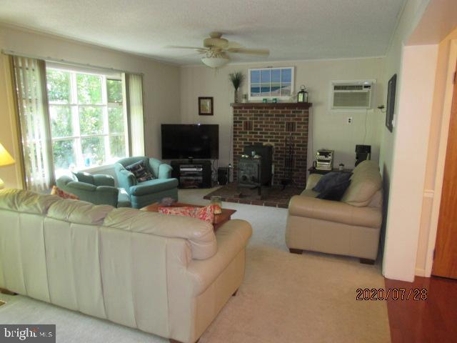 44 Canal Road Ocean Pines, MD 21811 - Photo 3 of 14