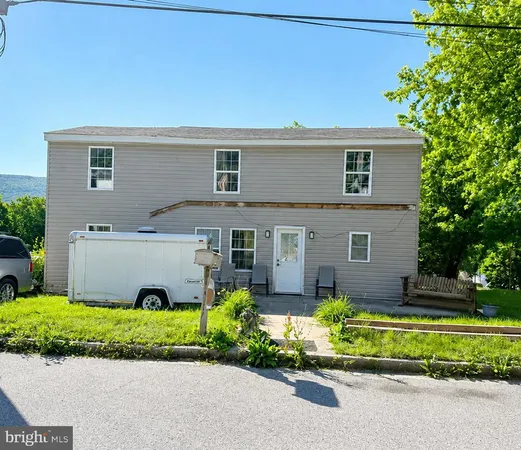 $165,000 | 539 Highland Avenue, Burnham, PA 17009