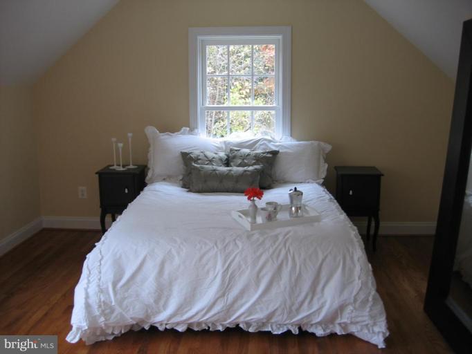 2803 Ridge Rd Drive Alexandria, VA 22302 - Photo 20 of 22 Master Bedroom