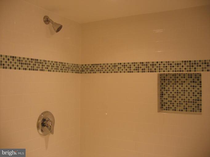 2803 Ridge Rd Drive Alexandria, VA 22302 - Photo 7 of 22 Bath #1