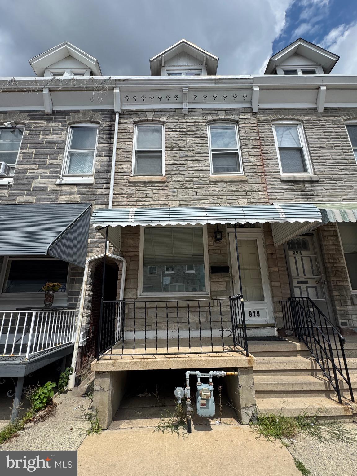 919 Perry Street Reading, PA 19604 - Photo 1 of 15 Gallery Image 1