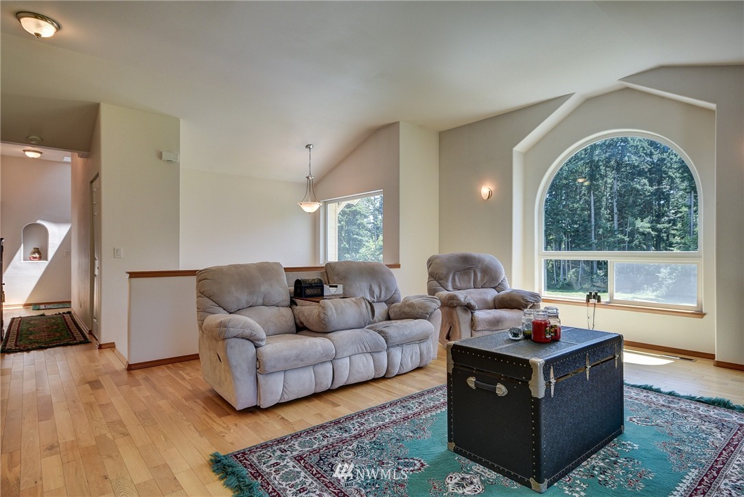 1378 Eagle Ridge Road Oak Harbor, WA 98277 - Photo 4 of 25 Gallery Image 4