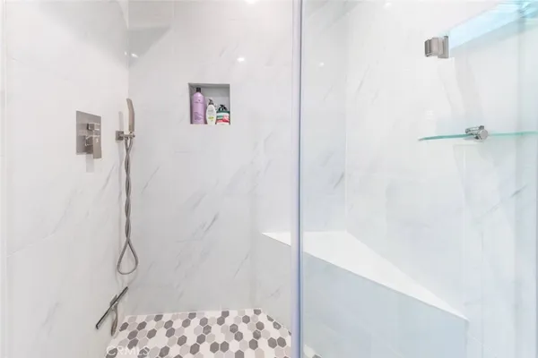 $2,500 | 3010 Montrose Avenue, Unit 26, La Crescenta, CA 91214
